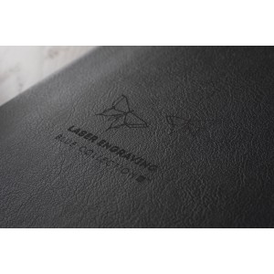 Carnet A5 BELLIS noir personnalisable gravure | Apothiclick