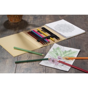 Livre de coloriage avec crayons BETSO