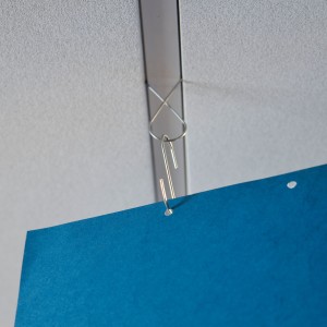 Pince-crochet pour faux plafond en T